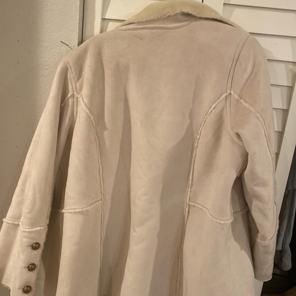 Dennis by Dennis Basso 1X light tan coat with faux fur inside faux suede 1X - Picture 15 of 15